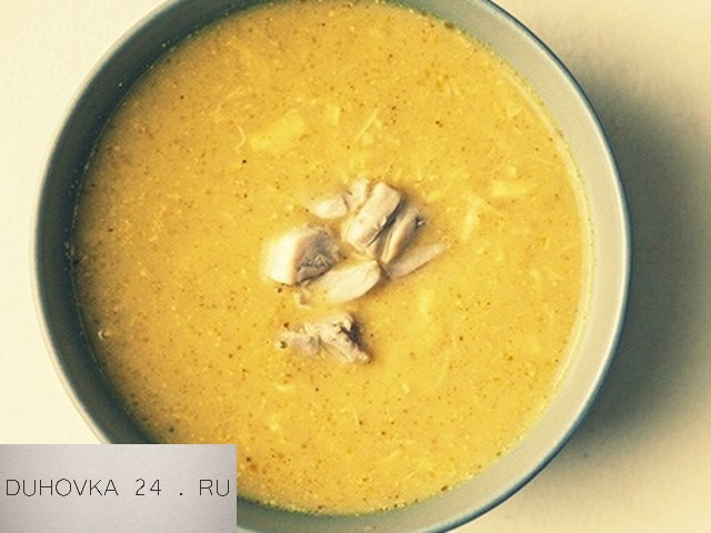 Куриный суп с карри и кабачками
